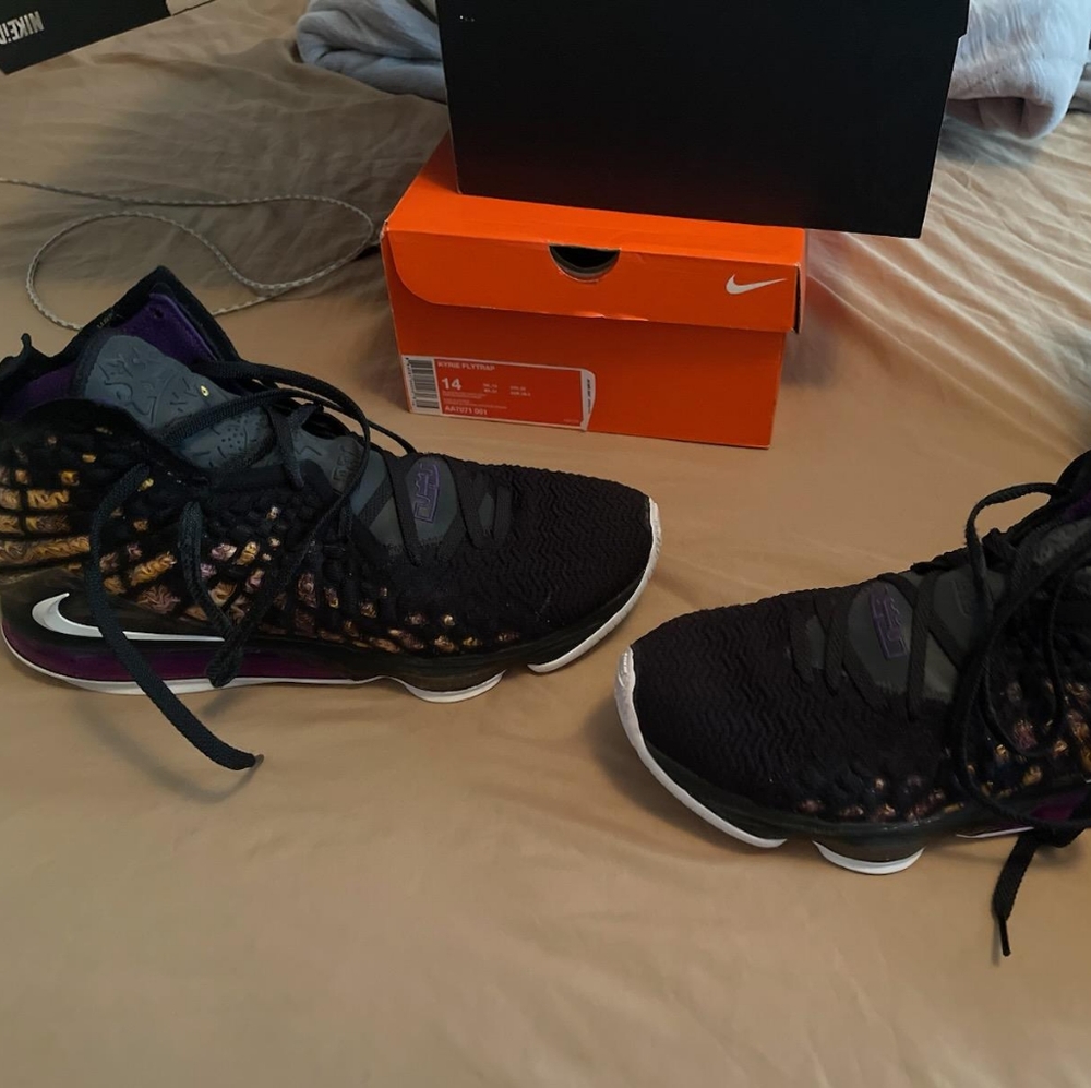 Nike Lebron XVII